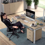 Scrivania Swing 5050 (Profondità 80 Cm) con Cassettiera Moovy
