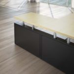 Scrivania Giano Metal in Legno con Allungo e Modesty Panel in Metallo