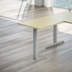 Scrivania Koros (Profondità 80 Cm) con Estensione e Cassettiera Moovy